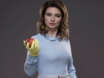 Секреты образа ведущей «Ревизор: Магазины» и эксклюзивные перчатки по спецзаказу!