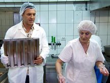 Часть 1. Почему команду социального проекта преследовали охранники ресторана «Пузата хата»? «Ревизор с Тищенко» в Днепре. 9 сезон