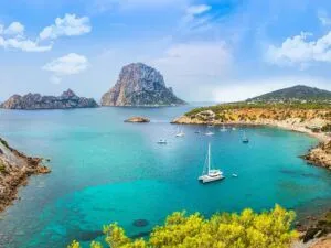 Куди поїхати на море у вересні 2026 року: найкращі напрямки для відпочинку