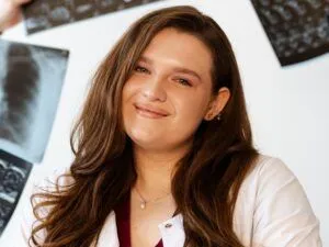 співачка iSKra про перші місяці в ЛОР-інтернатурі